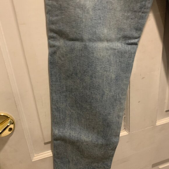 7 For All Mankind~ NWT!!~ HW Cropped - Picture 12 of 15